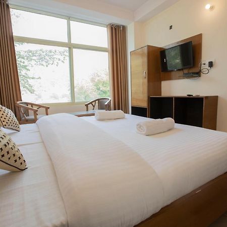 Hotel Grace Ganga By Oscenox-Hotel In Rishikesh Tapovan Buitenkant foto