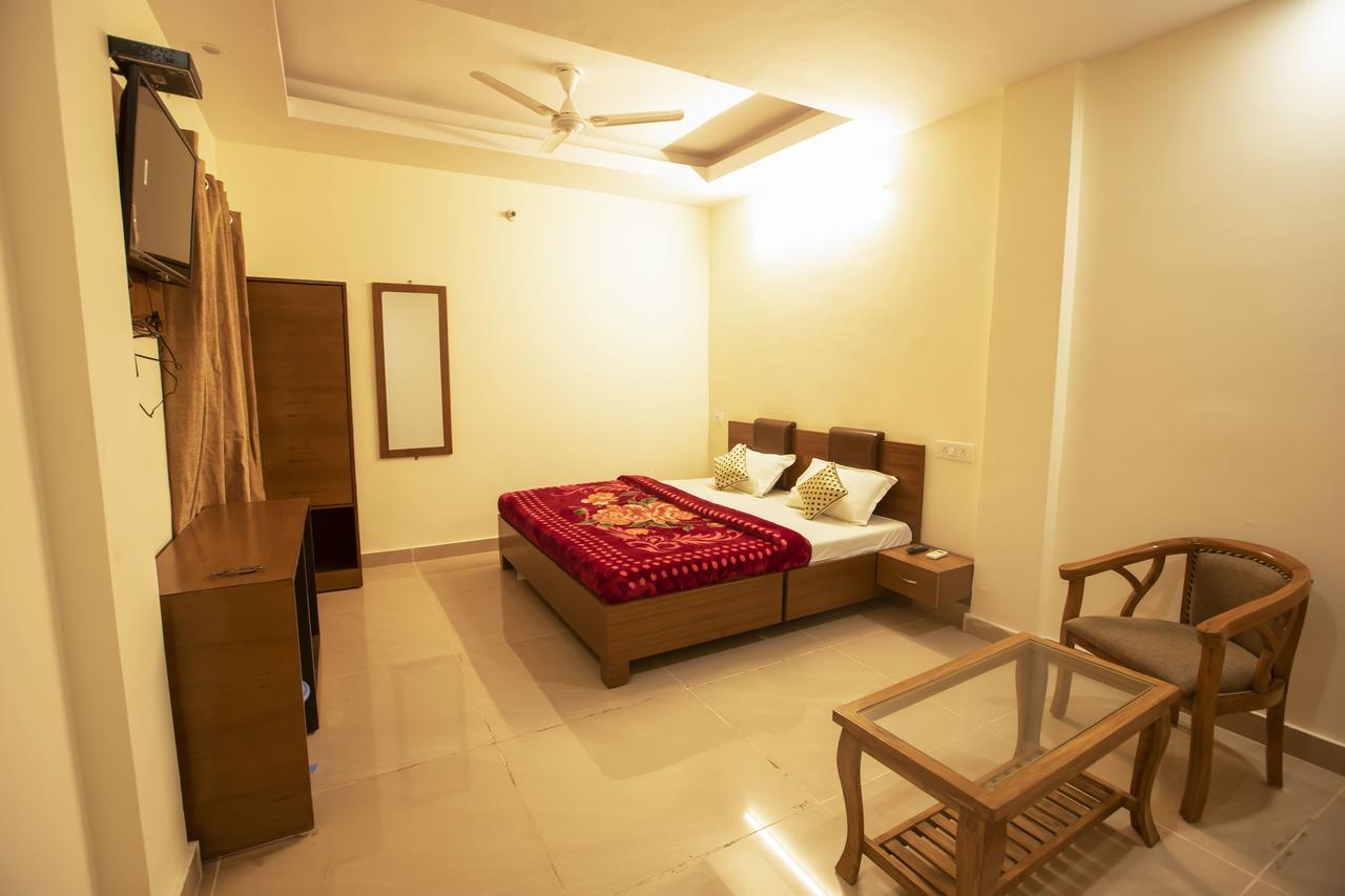 Hotel Grace Ganga By Oscenox-Hotel In Rishīkesh Buitenkant foto