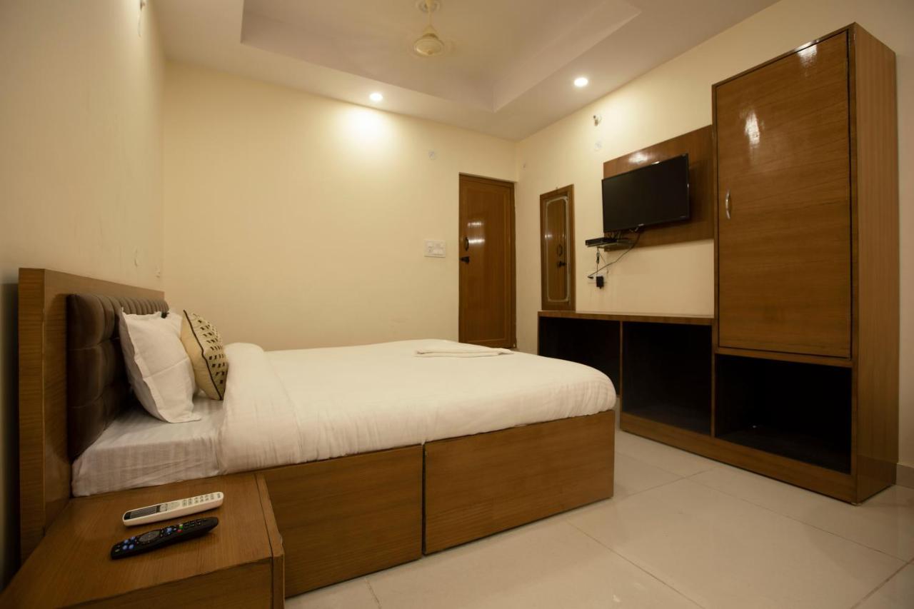 Hotel Grace Ganga By Oscenox-Hotel In Rishīkesh Buitenkant foto