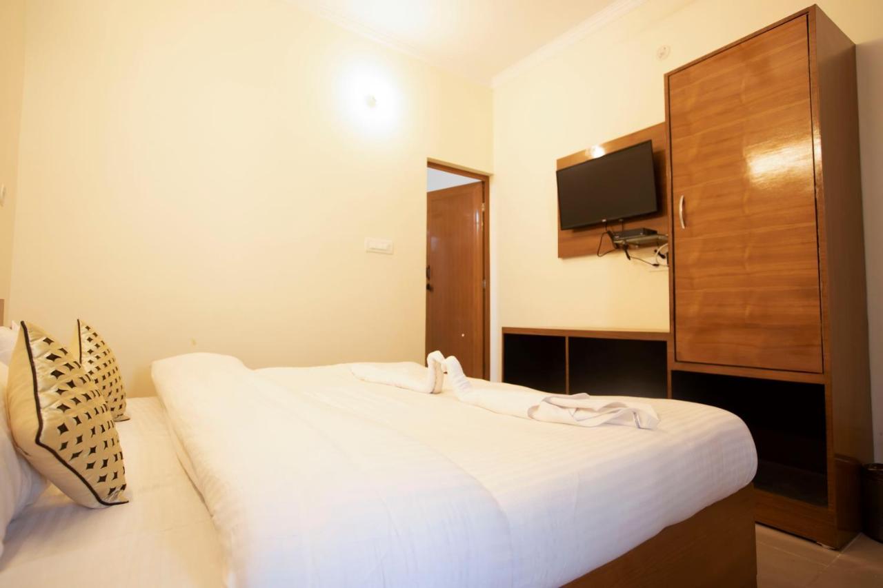 Hotel Grace Ganga By Oscenox-Hotel In Rishikesh Tapovan Buitenkant foto